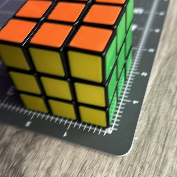 Rubik's Cube & Electronic Simon Game Challenge Puzzle - Picture 6 of 7